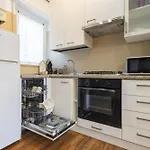 Conchiglia Design Vista Mare/spiaggia+parking Apartment *
